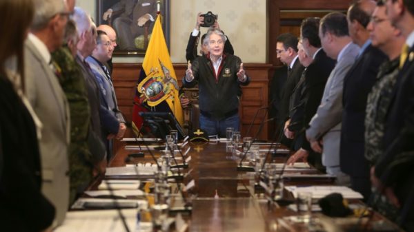 Ecuadoran President Guillermo Lasso (C) heads a meeting of the Public and State Security Council in Quito on April 27, 2023